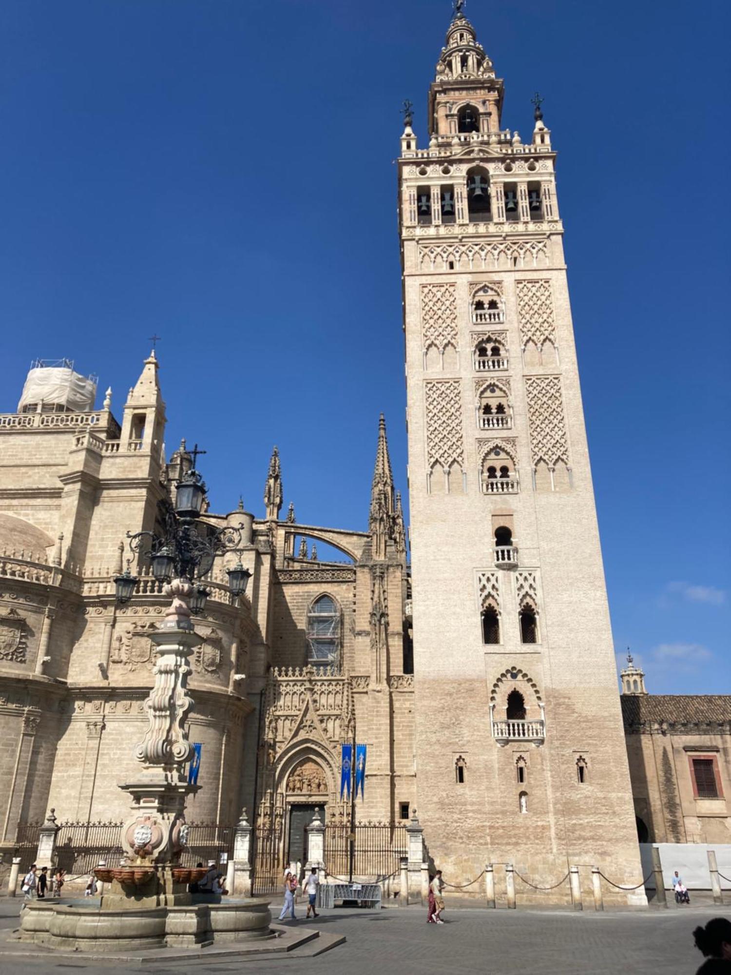 Апартаменты Jimios Alcazar Catedral Севилья Экстерьер фото